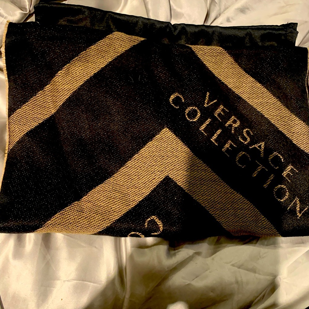 Versace wool scarf